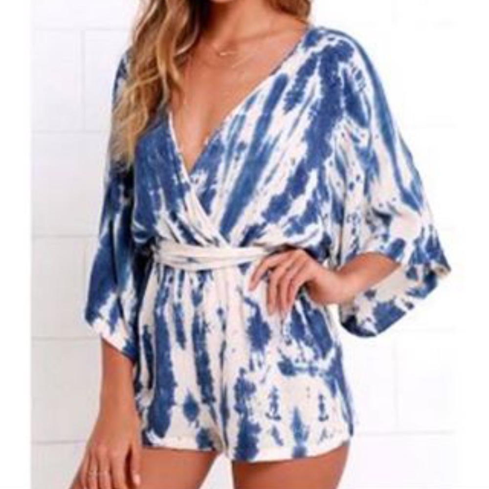 Lulus tie dye romper blue small